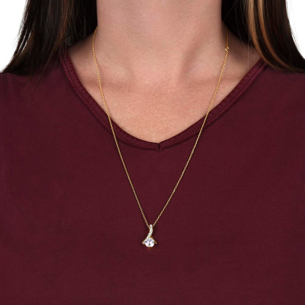 Alluring Beauty Necklace – The Perfect Valentine’s Day Gift in White or Yellow Gold - ELISERIE